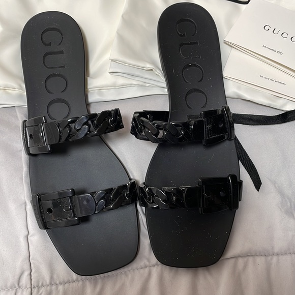 Gucci Shoes - Gucci jelly sandals - size 39